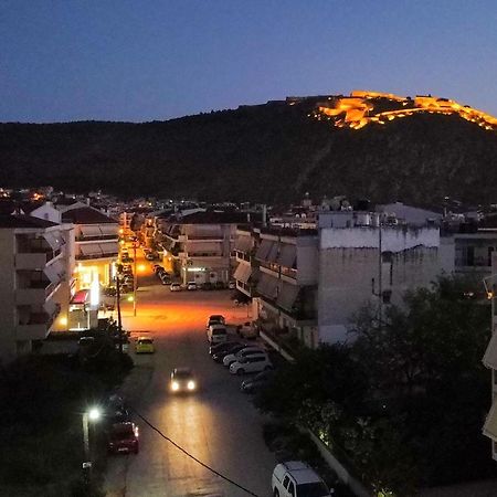 Living In Nafplio Urban Chic Apartments Kültér fotó